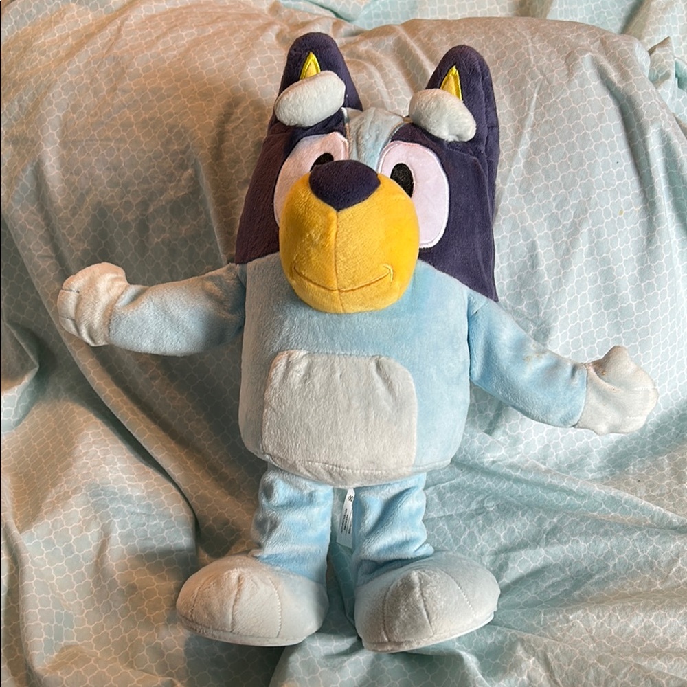 Bluey Plush Dancing and Talking Toy